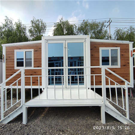 Expandable Container house with outdoor stair treads